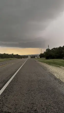 Camera viral overlay