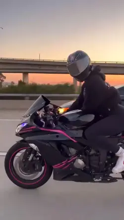 motorcycle girl 
