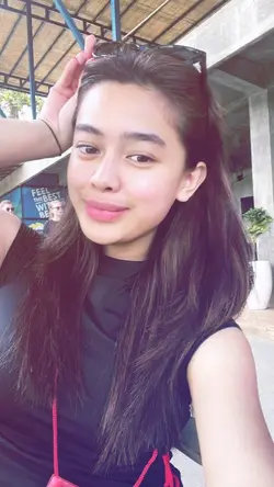 kau yang berbeda 