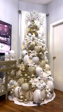 white Xmas tree idea