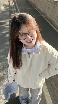 2 ảnh nhẹ nhàng