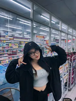 aesthetic 3:4