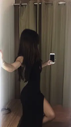 1girl 2outfits