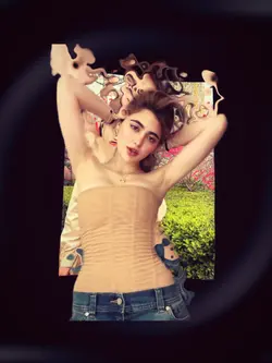 LA LA HOT 