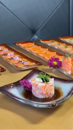 SUSHI FOOD