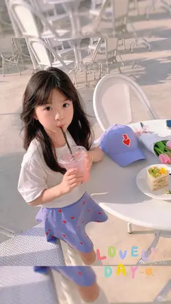 Mẫu 9 ảnh 