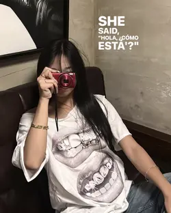 she said hola