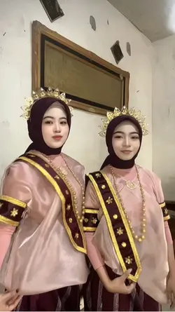 Pakaian adat bugis
