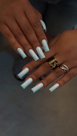 NAILS •🫧🌨️•