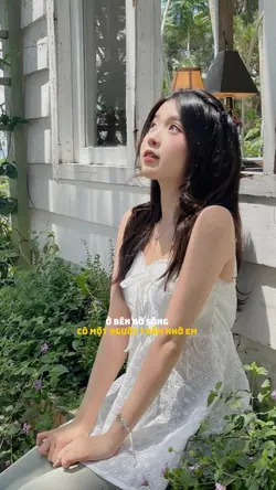 Ở BÊN BỜ SÔNG 