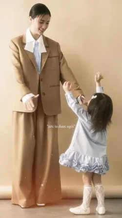 Mẫu mẹ con 2 ảnh