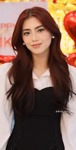 prinsesa BINI mikha 
