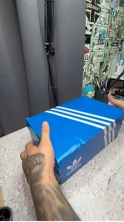 Custom shoes