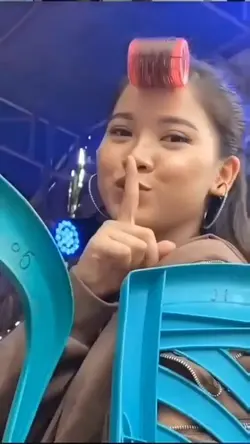 DI GODAIN CEWEK