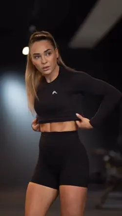 GYM GIRL