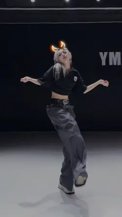 Like Jennie dance