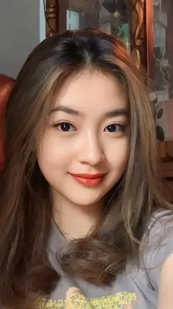 senyum manis 