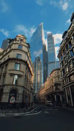 city vlog aesthetic