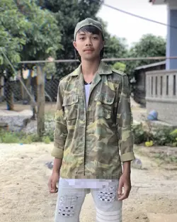 ເພີ່ນບໍ່ແມ່ນຜູ້ສາວຂອງເຮົາ