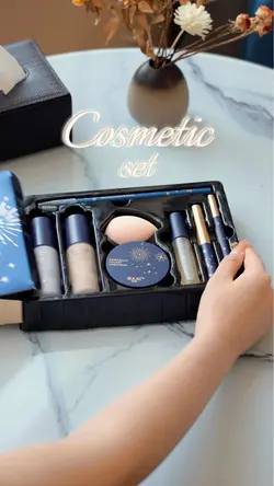 Cosmetic Set Display