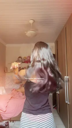 ELA GOSTA QUE…