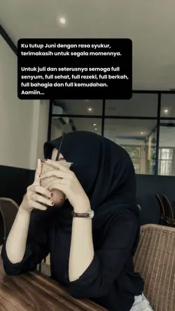 July full senyum