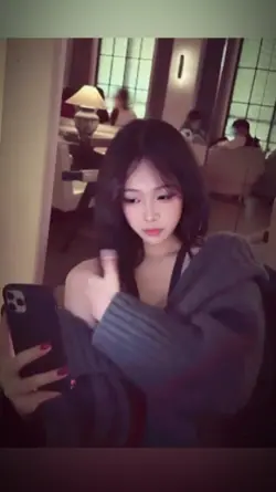 Nắng Dưới Chân Mây
