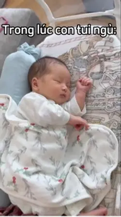 Khi con tui ngủ thì