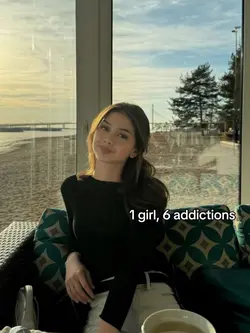 1 girl, 6 addictions