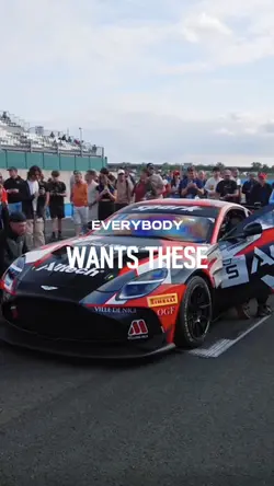 Racing car