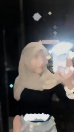 VERSI BLUR