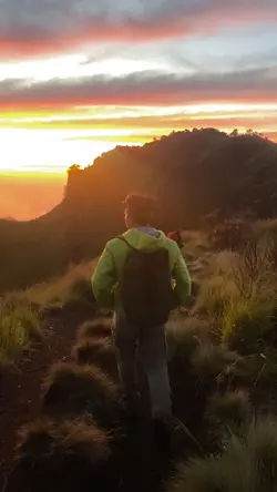 CINEMATIK MERBABU