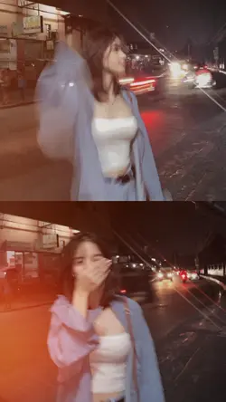 2 photos