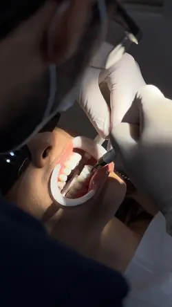 DENTISTA