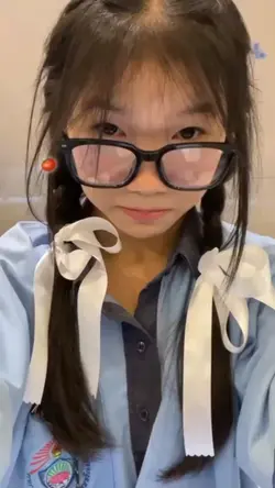 รอยยิ้มม