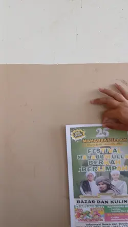 Iklan brosur