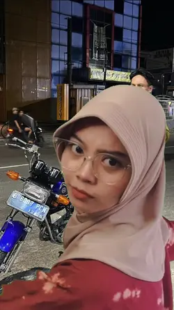 Cewe hijab joget 