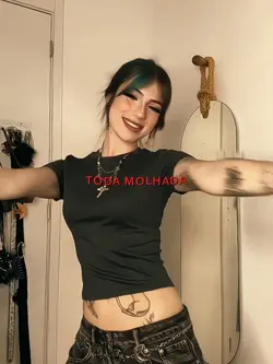 TODA MOLHADA