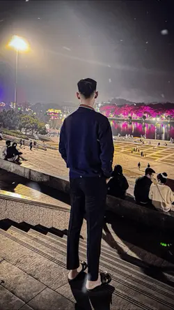 Gió thổi tuyết rơi
