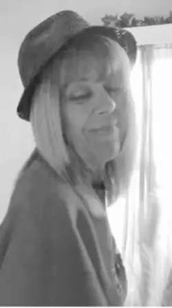 Dolly Parton overlay