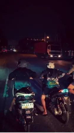 SLOWMO KECE