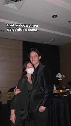 enak ya cowonya ga