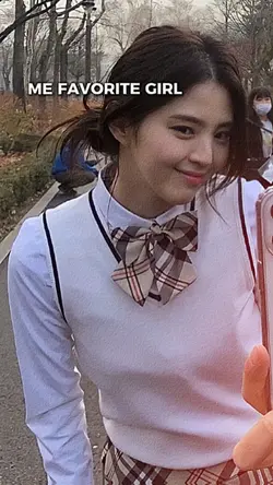 FAVORITE GIRL