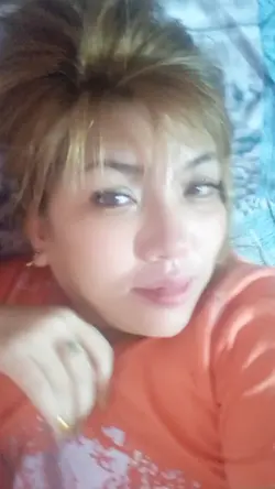 အသဲကွဲလမ်းပေါ်မှာ