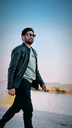 HD Slomo walk
