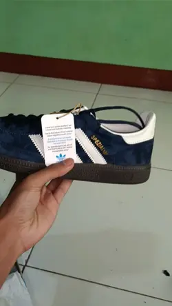 unboxing sepatu