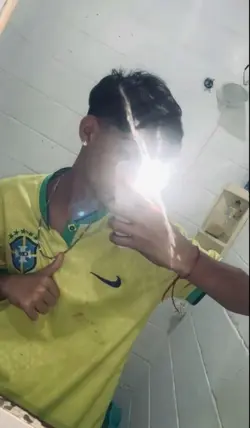 TA CHORANDO PQ?
