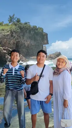 pantai Ngobaran 