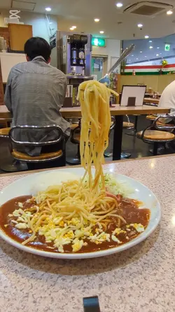 あんかけスパ発祥のお店「そ〜れ」