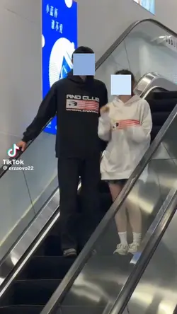顔ハメ